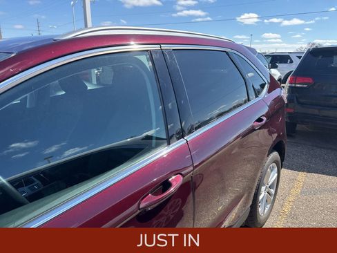 Used 2020 Ford Edge SEL w/ Convenience Package image 13