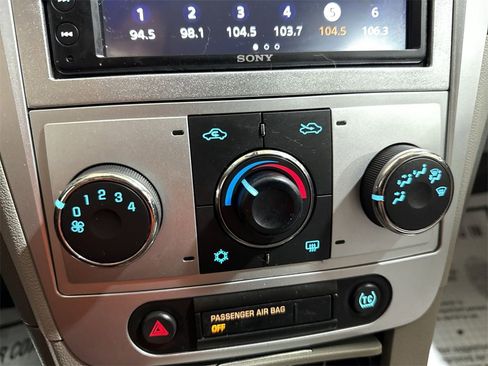 Used 2010 Chevrolet Malibu LS image 16