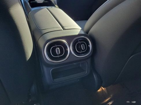 Certified 2026 Mercedes-Benz GLC 300 image 32