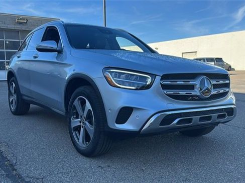 Certified 2022 Mercedes-Benz GLC 300 4MATIC image 2
