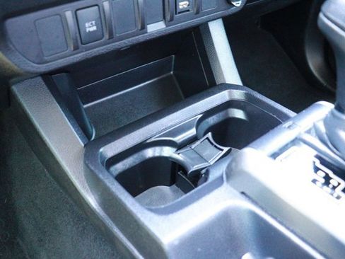 Used 2021 Toyota Tacoma SR5 RWD image 16