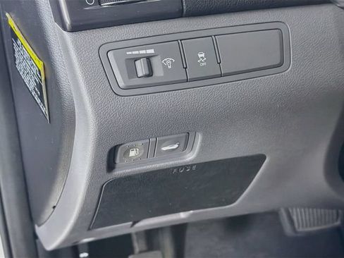 Used 2012 Hyundai Sonata Hybrid FWD image 12