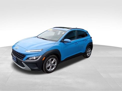 Certified 2022 Hyundai Kona SEL w/ Convenience Package image 3