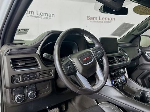 Used 2023 GMC Yukon AT4 w/ AT4 Premium Package image 11