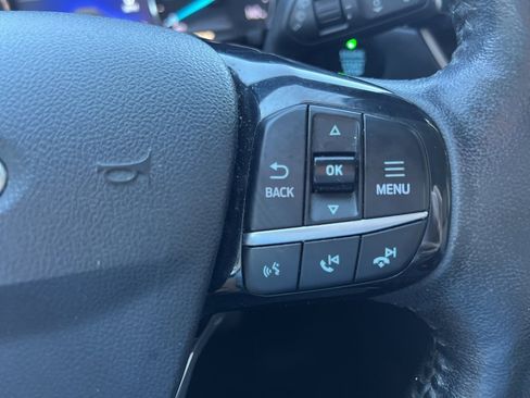 Used 2021 Ford Escape SE w/ SE Sport Appearance Package image 28