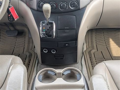 Used 2008 Toyota Sienna LE image 19