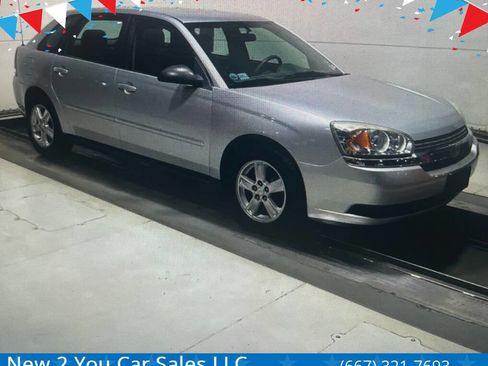 Used 2004 Chevrolet Malibu LS FWD image 1