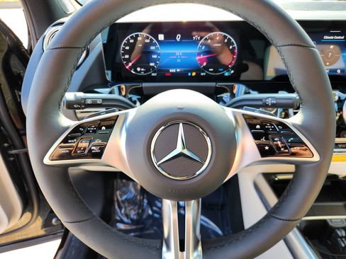 New 2026 Mercedes-Benz GLA 250 4MATIC image 18