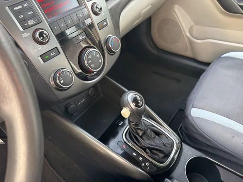 Used 2013 Kia Forte EX w/ Fuel Economy Pkg image 17