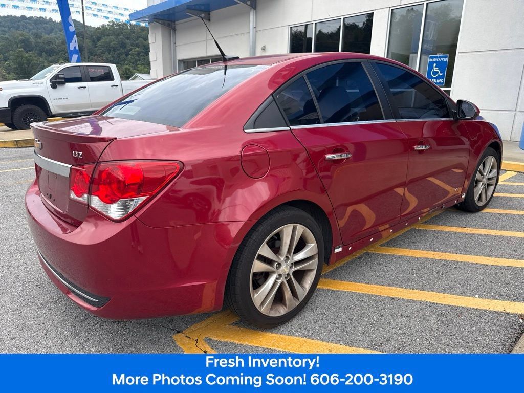 Used 2014 Chevrolet Cruze LTZ w/ RS Package FWD image 4