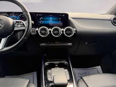 Used 2023 Mercedes-Benz GLA 250 4MATIC image 11