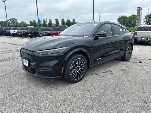 New 2025 Ford Mustang Mach-E Premium image 12