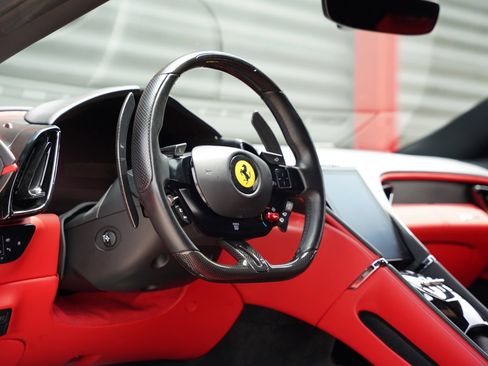 Used 2023 Ferrari Roma RWD image 16