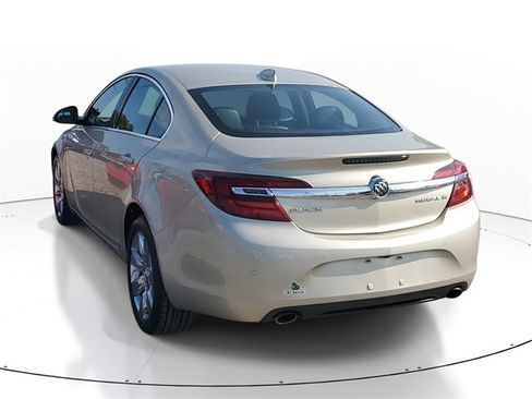 Used 2015 Buick Regal Premium image 3