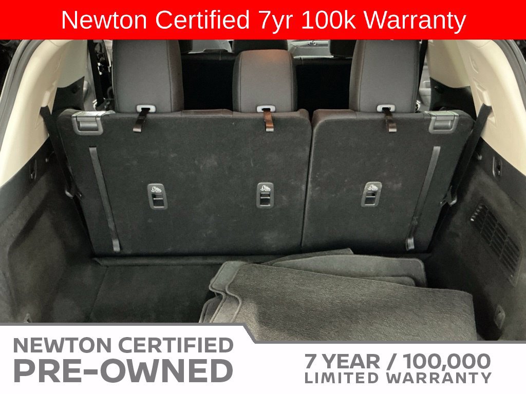 Used 2025 Nissan Pathfinder SV FWD image 21