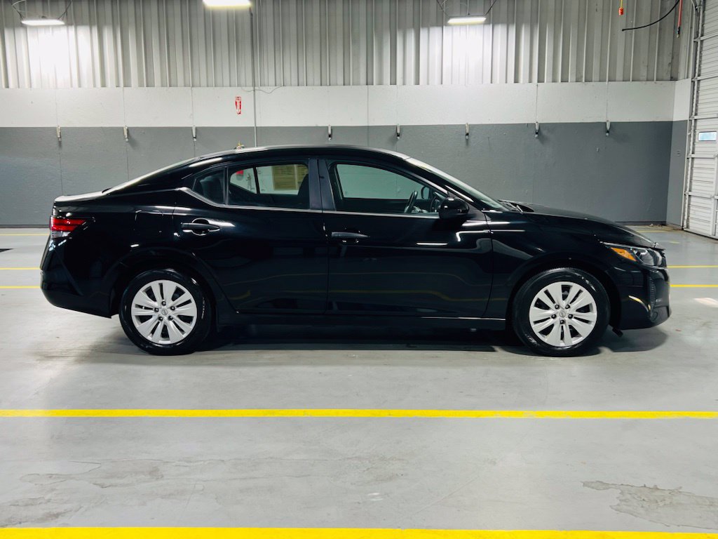Used 2025 Nissan Sentra S FWD image 18