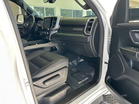 Used 2022 RAM 1500 Big Horn w/ Night Edition image 24