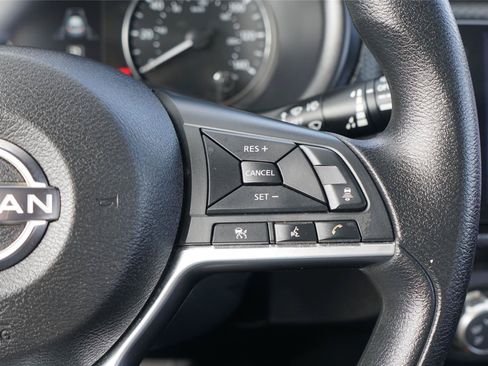Used 2024 Nissan Kicks SV FWD image 16