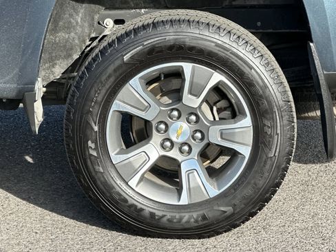 Used 2019 Chevrolet Colorado Z71 image 25