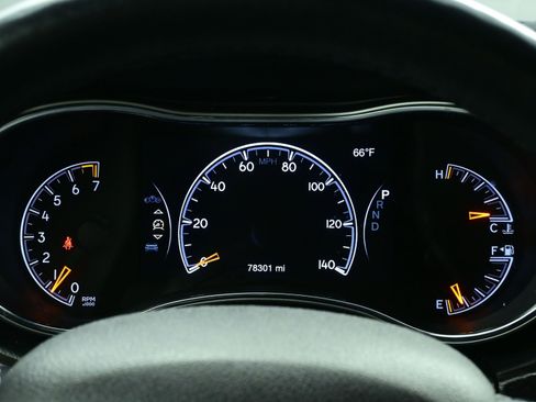 Used 2018 Jeep Grand Cherokee Limited image 25