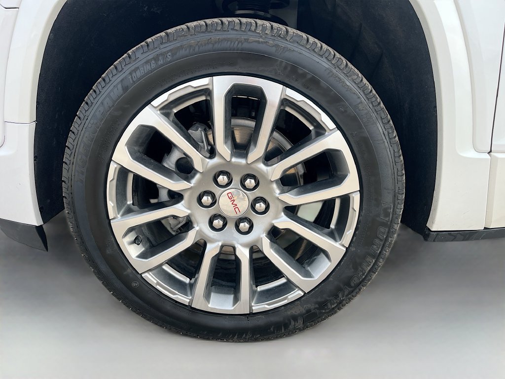 Used 2022 GMC Acadia Denali w/ Denali Ultimate Package AWD/4WD image 34