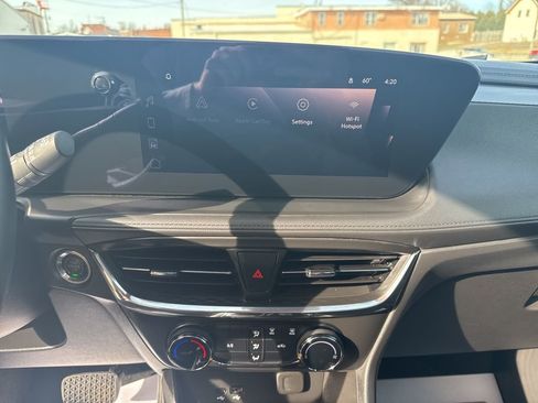 Used 2025 Buick Encore GX Preferred image 10