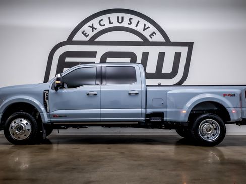 Used 2025 Ford F450 King Ranch w/ Chrome Package image 5