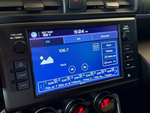 Used 2022 Toyota GR86 Premium image 12