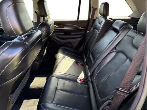 Used 2023 Jeep Grand Cherokee Limited AWD/4WD image 28