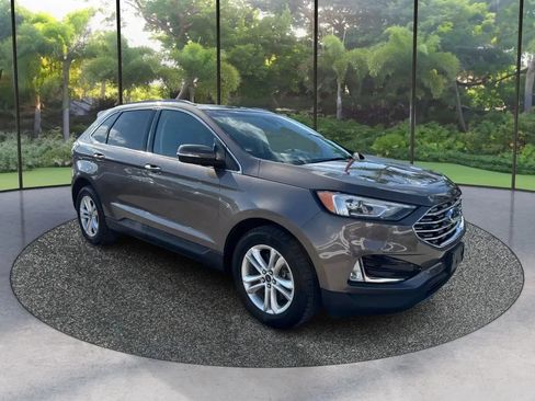 Used 2019 Ford Edge SEL w/ Equipment Group 201A AWD/4WD image 3