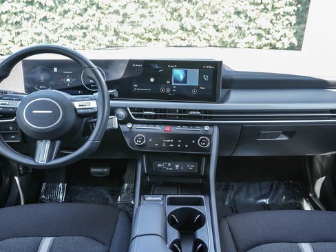 Certified 2025 Hyundai Sonata SEL FWD image 12