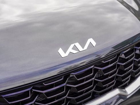 New 2026 Kia Sorento EX w/ EX Premium Package FWD image 12