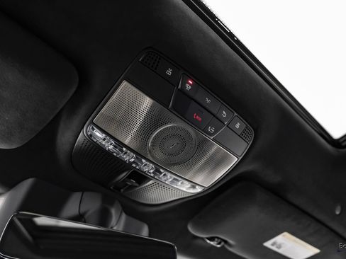Used 2027 Mercedes-Benz G 63 AMG 4MATIC image 42