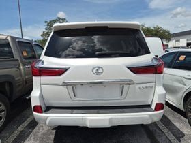 Used 2019 Lexus LX 570 4WD w/ Luxury Package image 3