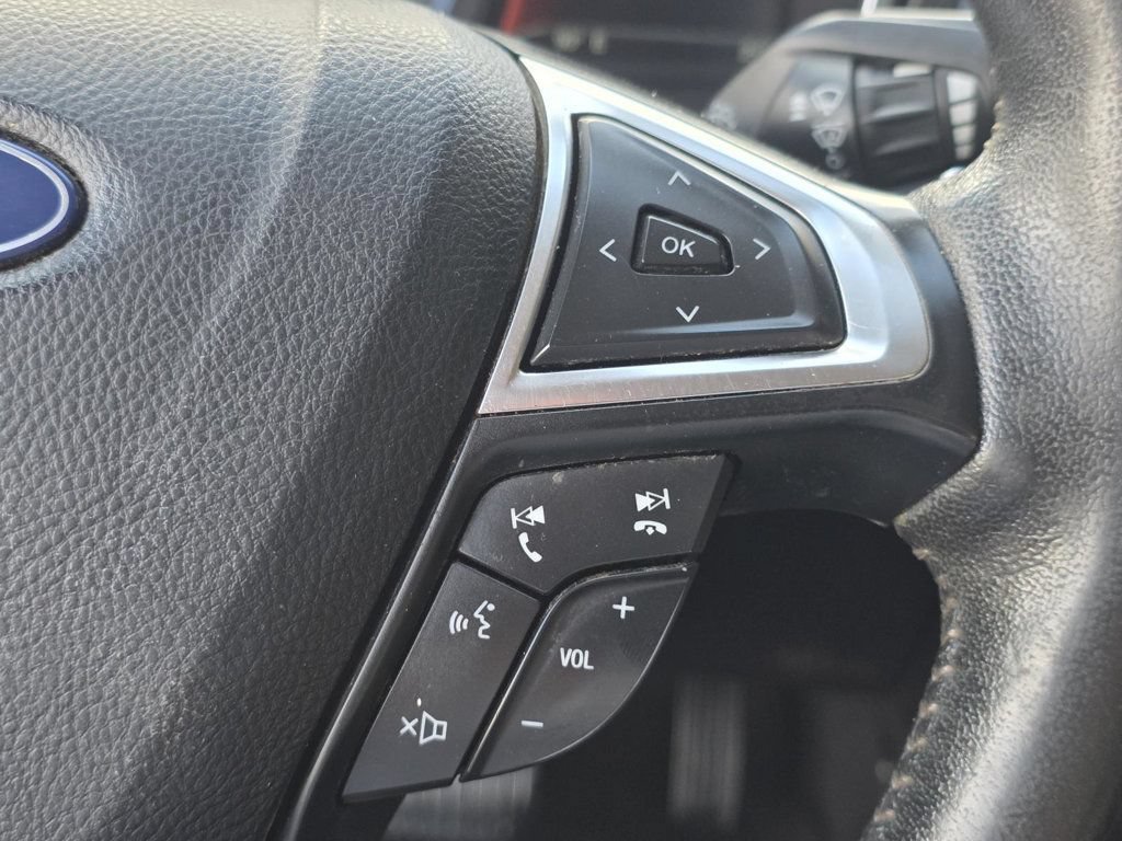 Used 2020 Ford Fusion SE w/ Equipment Group 151A FWD image 29
