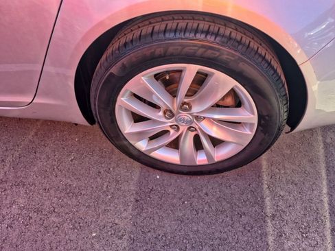 Used 2017 Buick Regal Premium w/ Driver Confidence Package #1 image 3