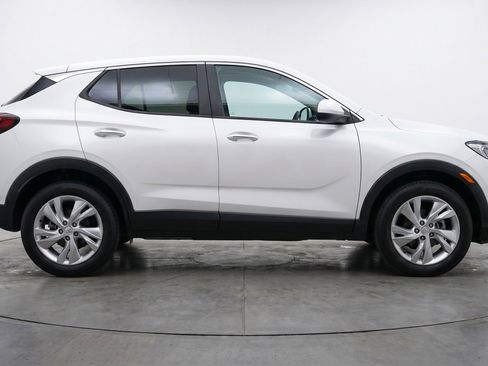 Used 2025 Buick Encore GX Preferred FWD image 11