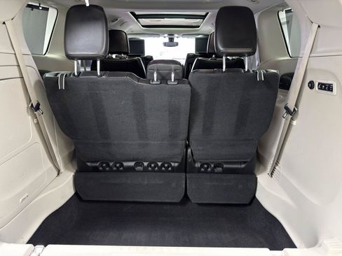 Used 2019 Chrysler Pacifica Limited FWD image 37