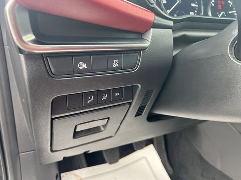 Used 2024 MAZDA MAZDA3 s image 27