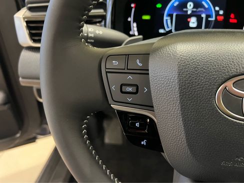 New 2026 Toyota Camry SE FWD image 16