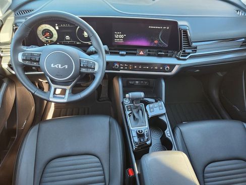 Used 2025 Kia Sportage SX image 25