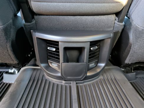 Used 2024 RAM 3500 Tradesman w/ Chrome Appearance Group image 33