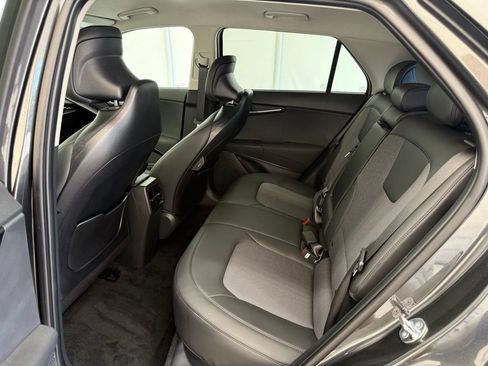 Used 2025 Kia Niro Wind FWD image 17