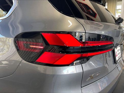 Used 2026 BMW X5 xDrive40i AWD/4WD image 17