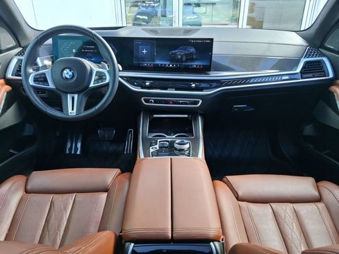Used 2025 BMW X7 M60i AWD/4WD image 10
