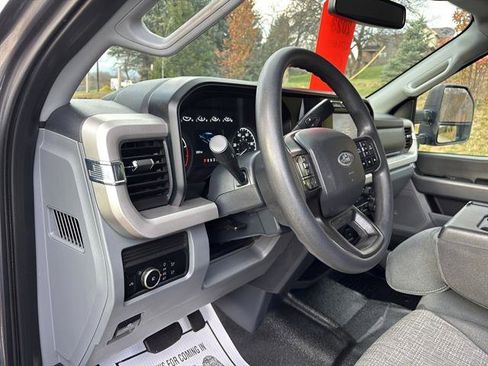 Used 2023 Ford F350 XLT image 13