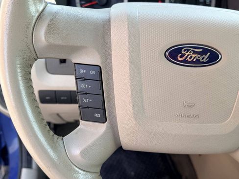 Used 2011 Ford Escape XLT w/ 201A Rapid Spec Order Code AWD/4WD image 14