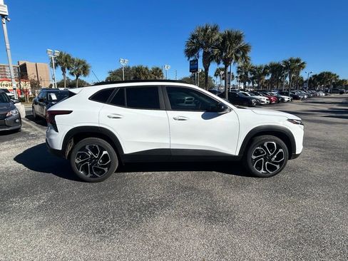 New 2026 Chevrolet Trax RS w/ Driver Confidence Package FWD image 8