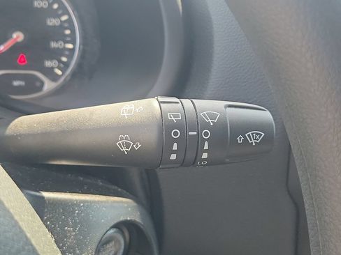 Used 2023 Jeep Renegade Latitude AWD/4WD image 24