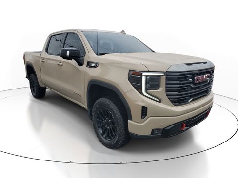 Used 2023 GMC Sierra 1500 AT4 image 2